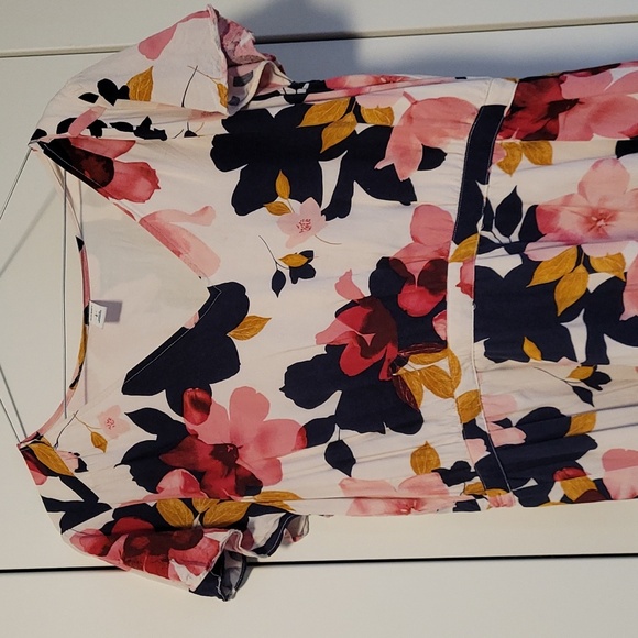 Floral dress - Picture 2 of 3